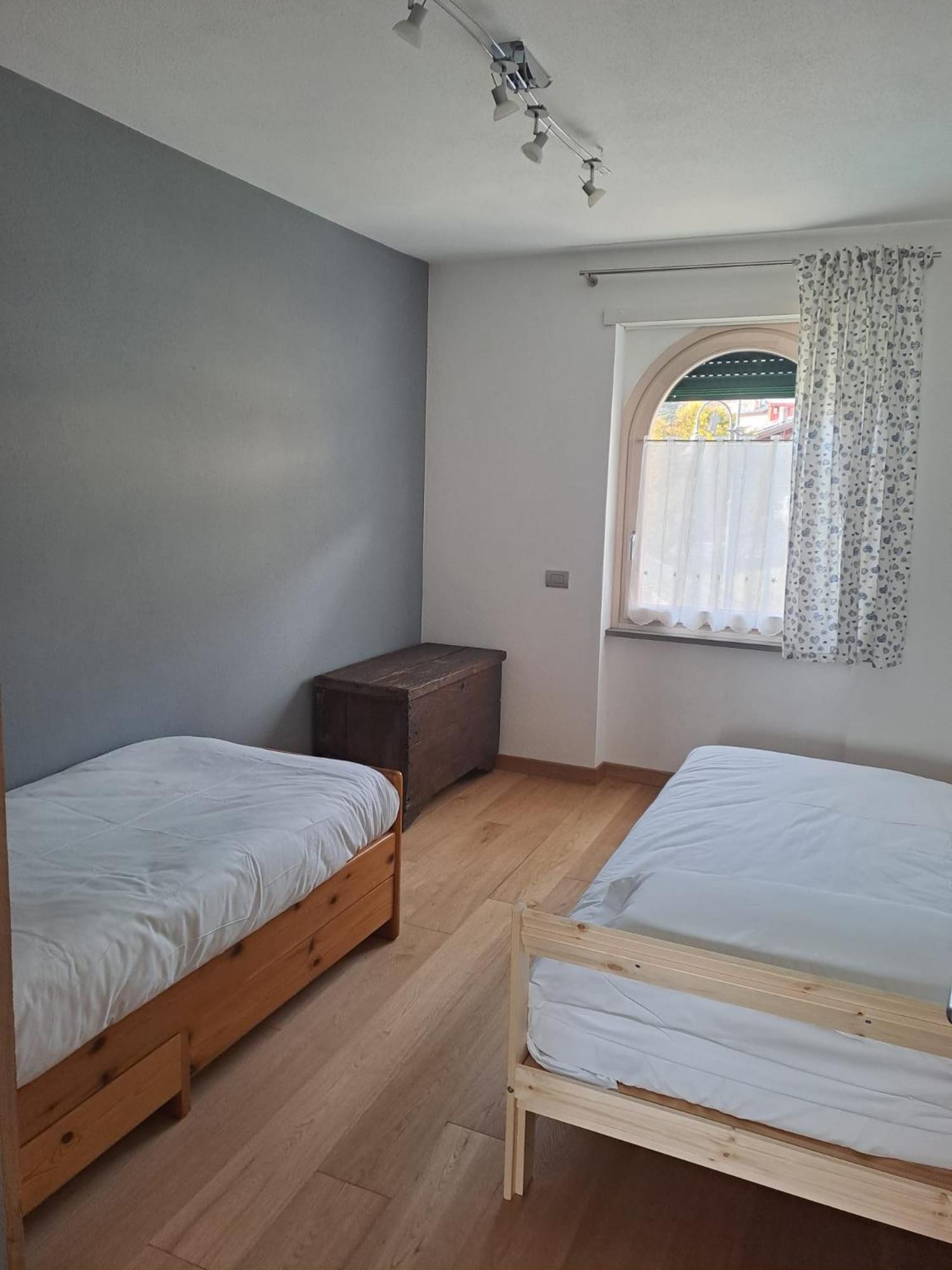 Aosta Holiday Apartments - Edelweiss Buitenkant foto