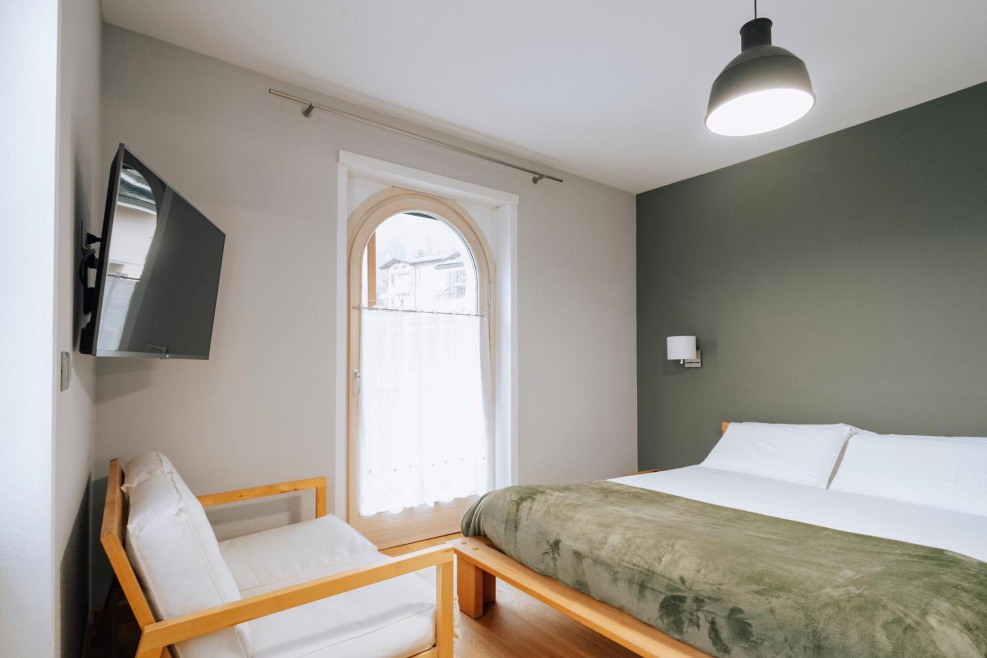 Aosta Holiday Apartments - Edelweiss Buitenkant foto